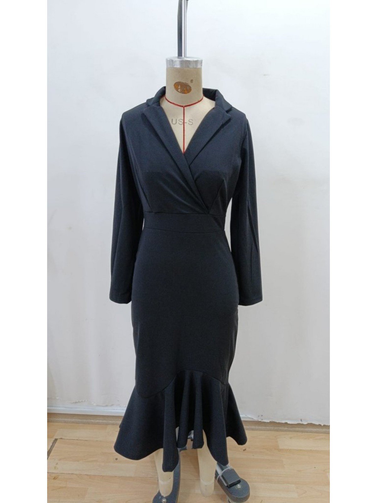 Kadın Uzun Kollu Yakalı Belden Oturtmalı Midi Ithal Krep Elbise, 28658