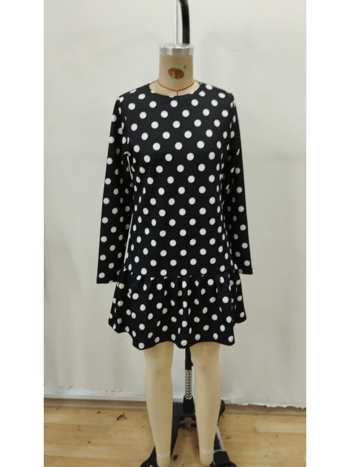 Kadın Uzun Kollu Bisiklet Yaka Fırfırlı Puantiyeli Kısa Modal Elbise, 28791