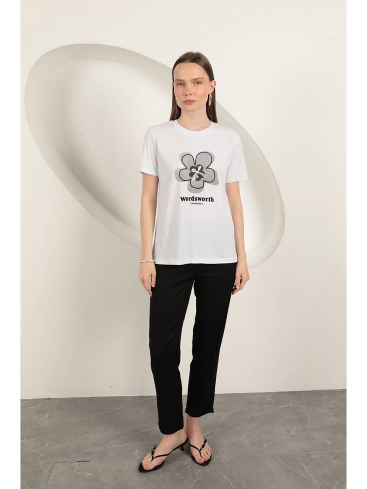 Süprem Kumaş Fiyonk Baskılı Tişört-Beyaz