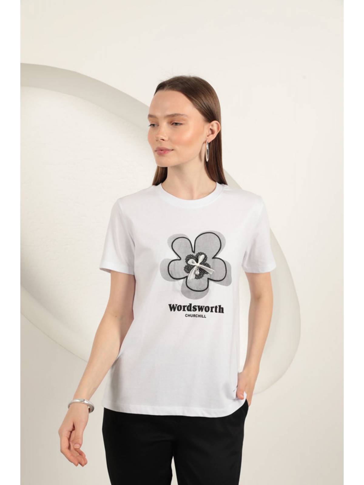 Süprem Kumaş Fiyonk Baskılı Tişört-Beyaz