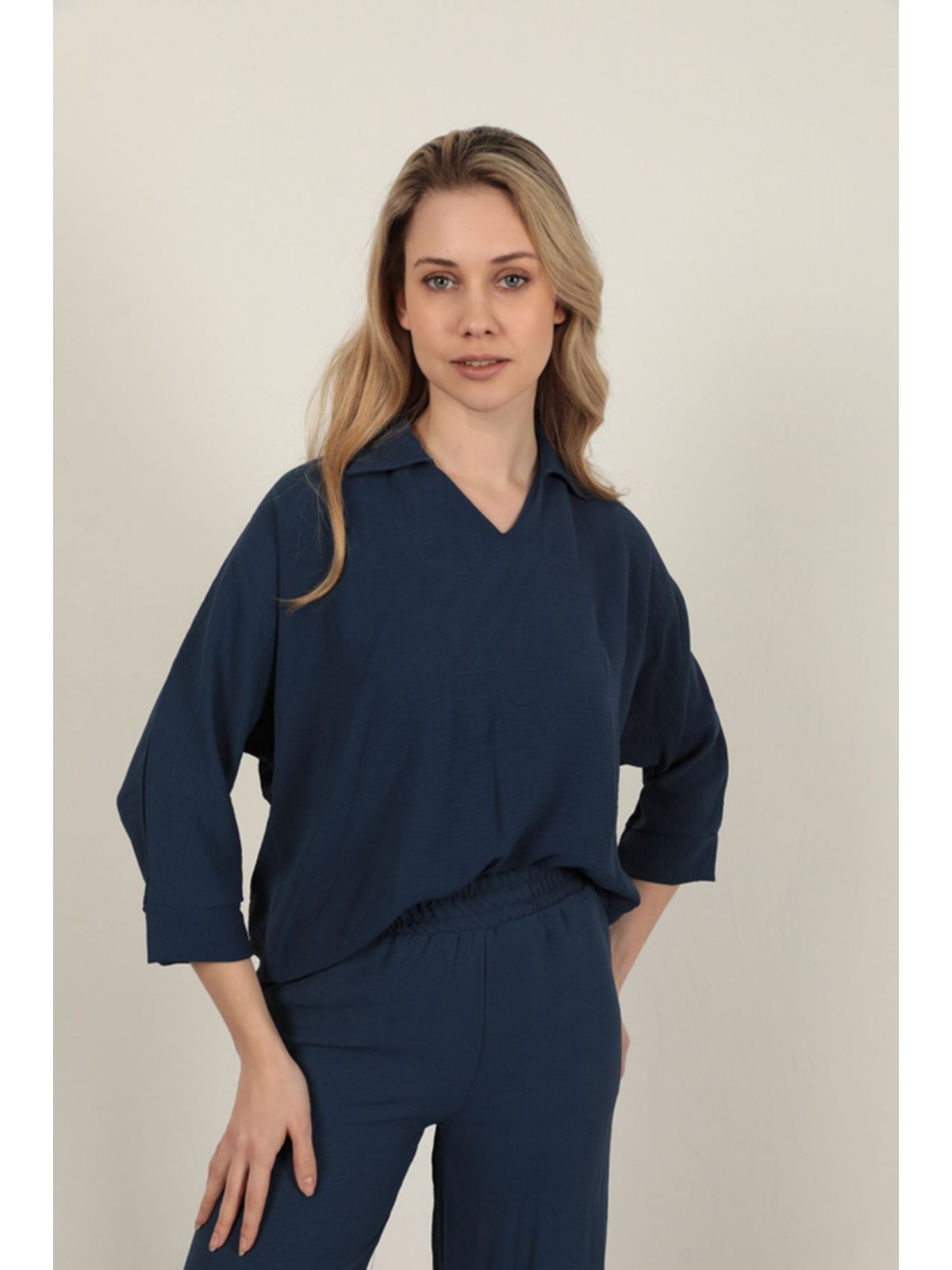 Aerobin Kumaş V Gömlek Yaka Kadın Gömlek-Lacivert