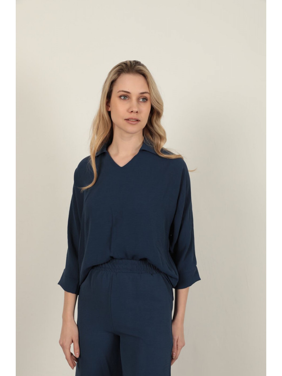 Aerobin Kumaş V Gömlek Yaka Kadın Gömlek-Lacivert