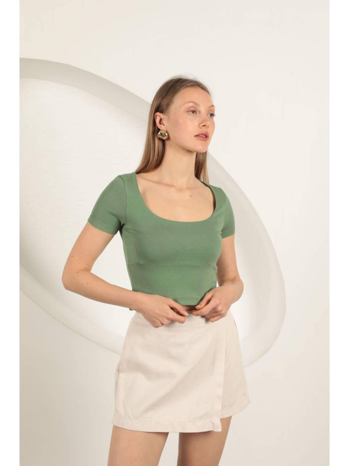 Çilek Viskon Kumaş U Yaka Bluz-Haki