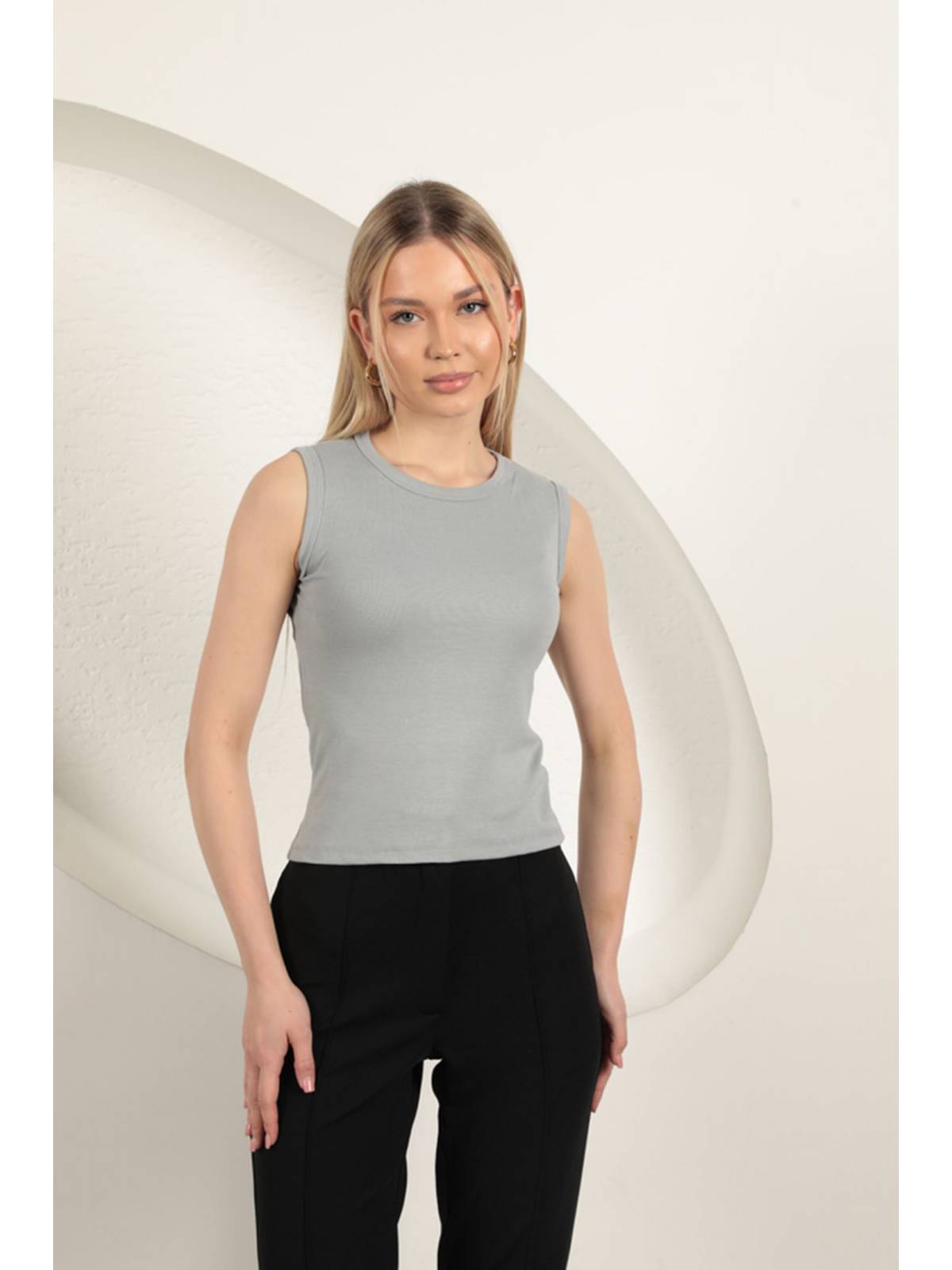 Çilek Viskon Kumaş Basic Bluz-Gri