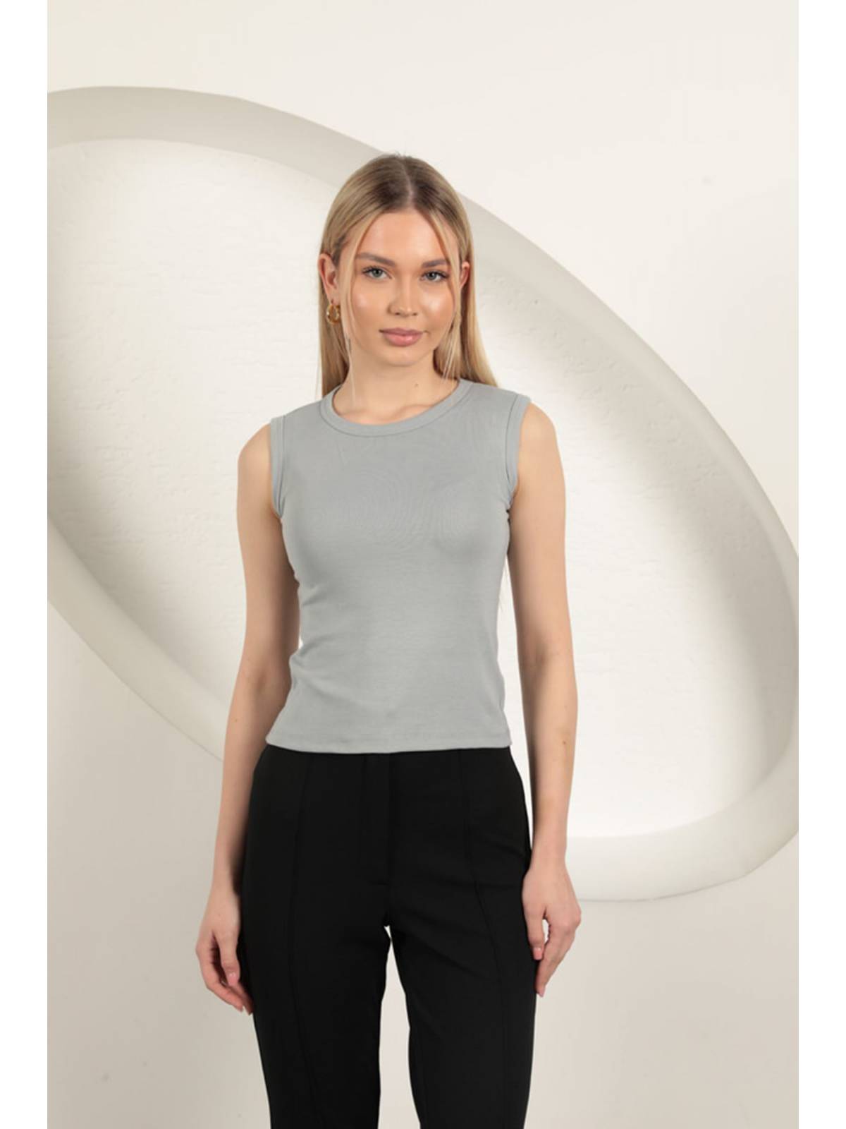 Çilek Viskon Kumaş Basic Bluz-Gri