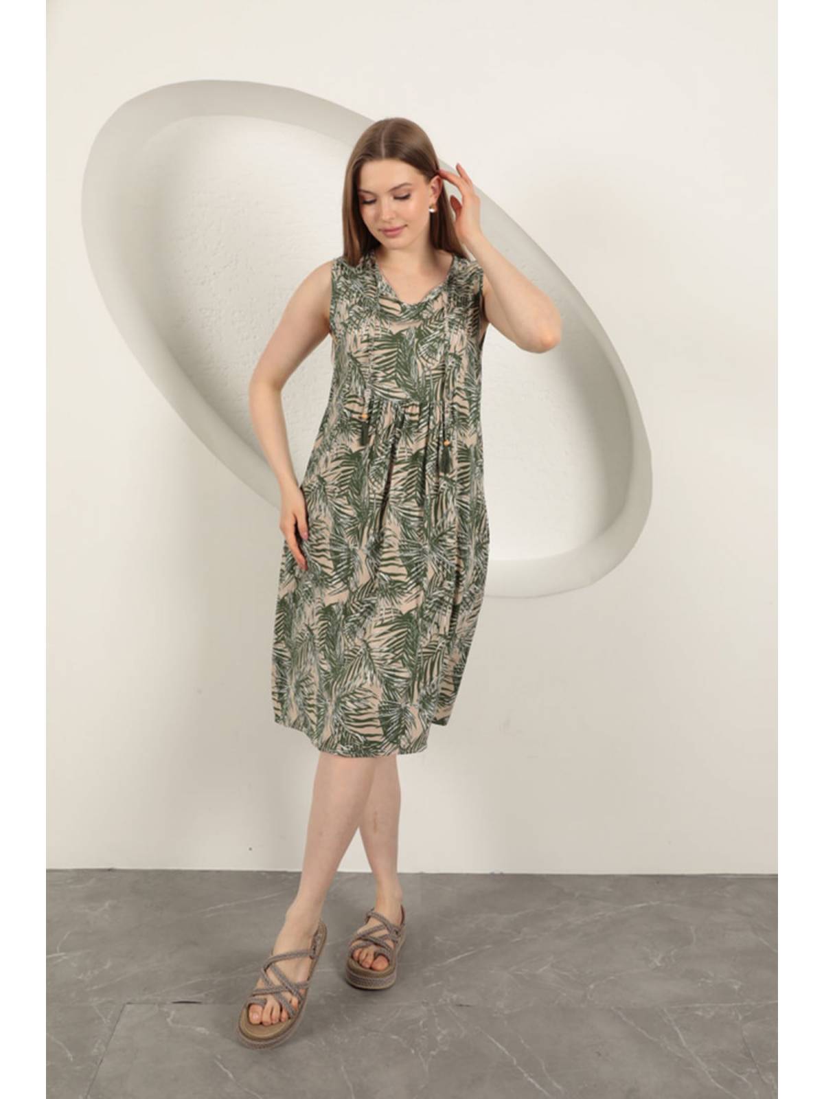 Viskon Kumaş Palmiye Desen Elbise-Yeşil