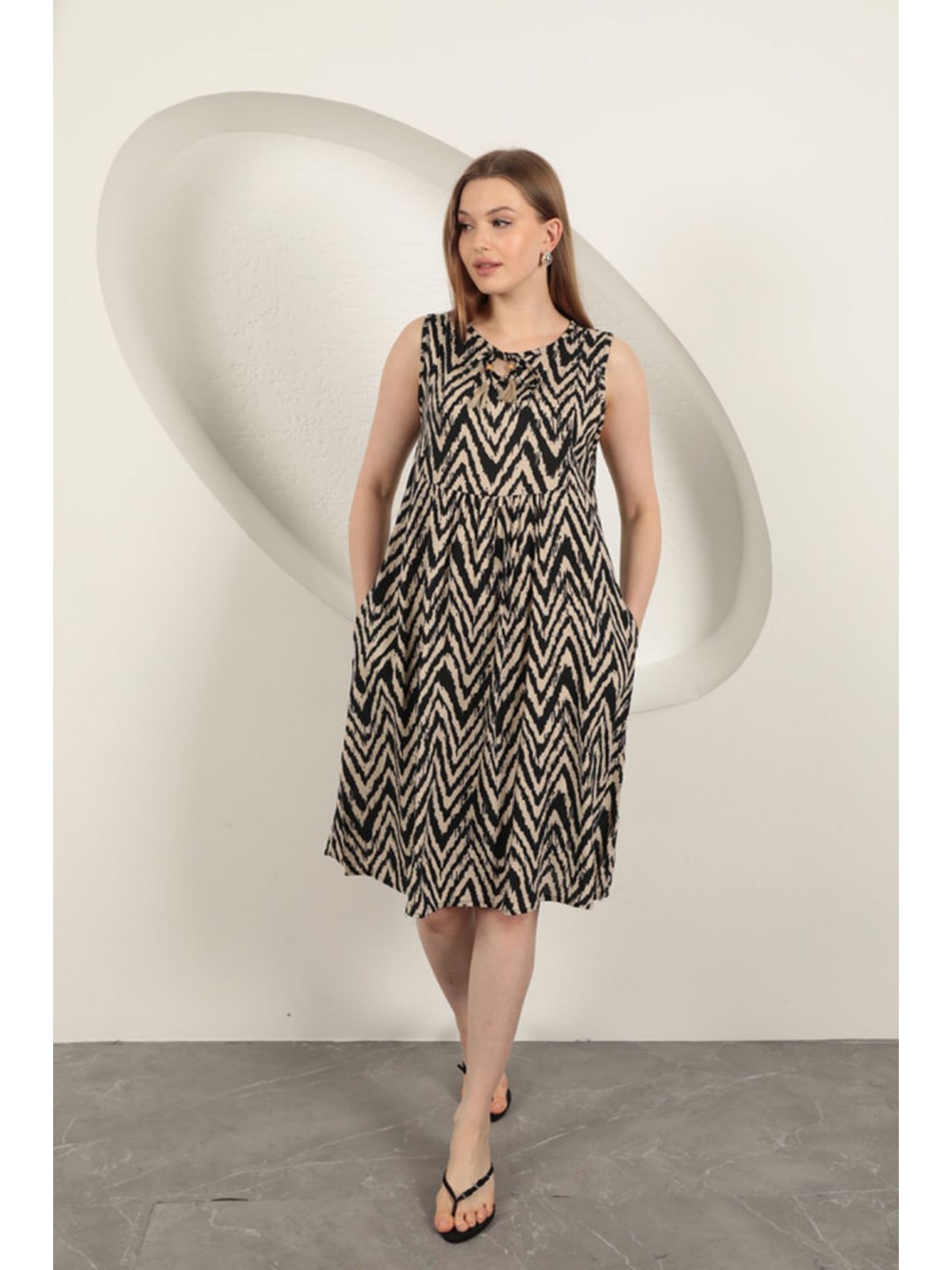 Viskon Kumaş Çizgili Elbise-Bej