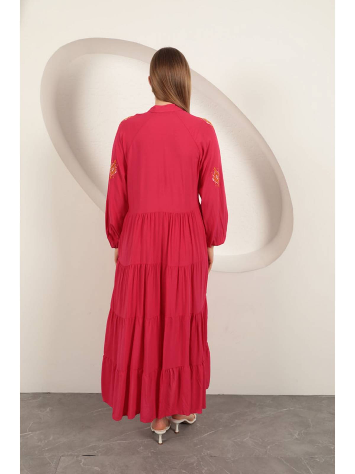 Viskon Kumaş Çıtır Nakışlı Elbise-Fuşya