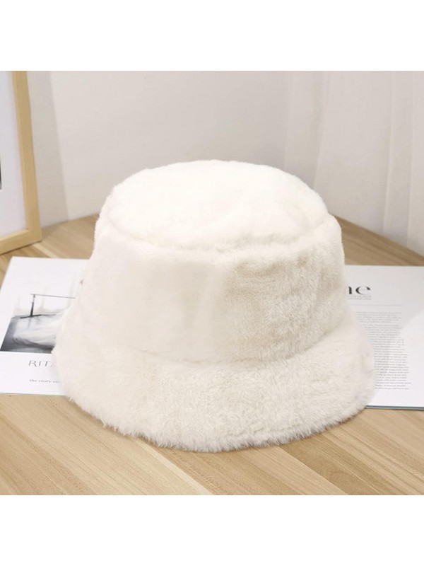 14628 Mango Model Beyaz Peluş Kalpak Şapka