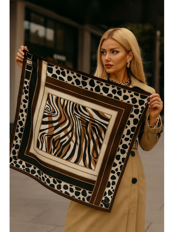 14832 Animal Desenli Kahve Bandana Fular 70x70 cm