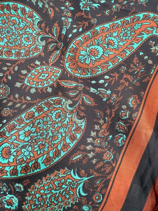 14918 Şal Desenli Siyah Bandana Fular 90x90 cm