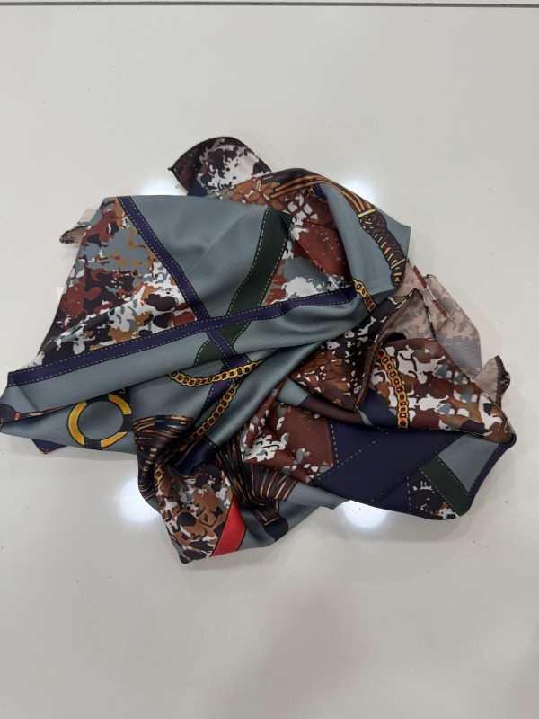 15358 Zincir Desenli Lacivert Bandana Fular 90x90 cm