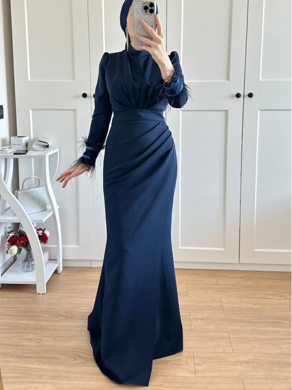 Kolu Tüy Detaylı Eteği Çift Kat Abiye -Laci