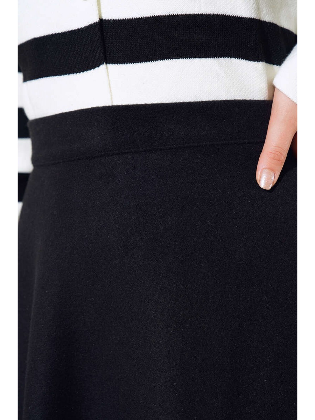 Fermuarlı Kaşe Çan Etek -Siyah