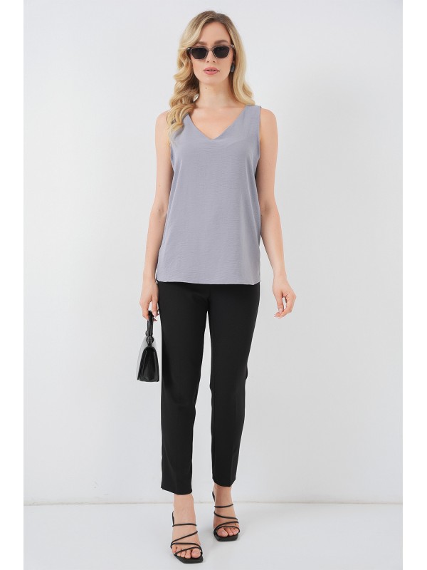 V Yaka Sıfır Kol Bluz 950 - Gri